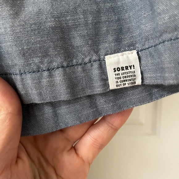 H&M (Divided) Men's Grey Chambray Button-Down - Picture 4 of 5